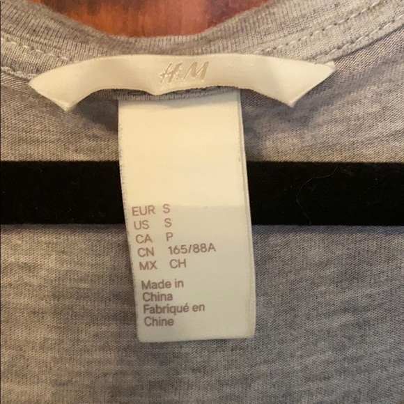 H&M pineapple t-shirt - Picture 3 of 3